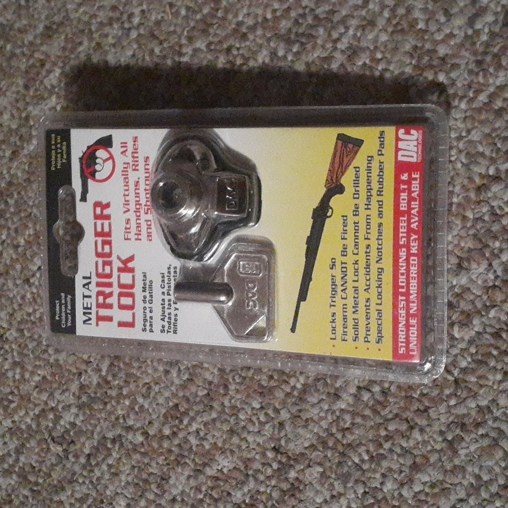 Master Lock Gun Lock & Metal Trigger Lock Set Keyed Safety Bundle - Picture 2 of 5